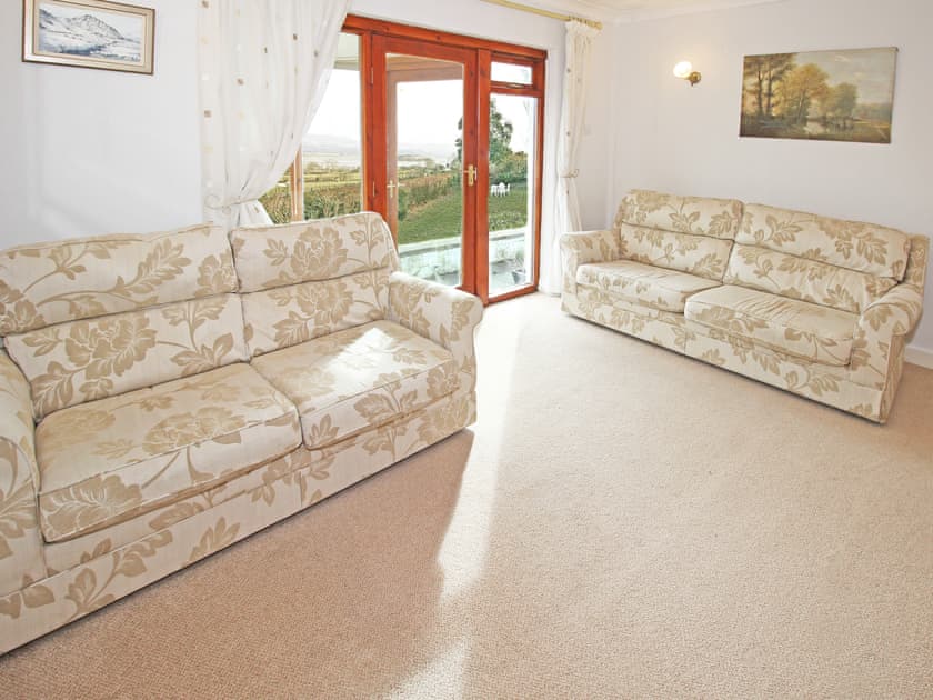 Living room | Artist’s Cottage, Minffordd