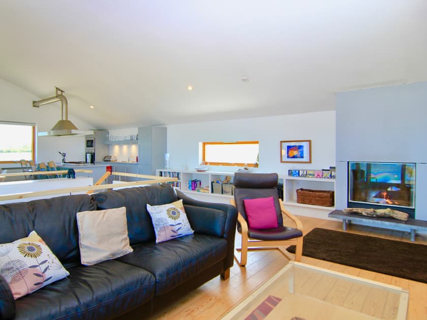 Open plan living space | Bath Cottage, Cearnarfon