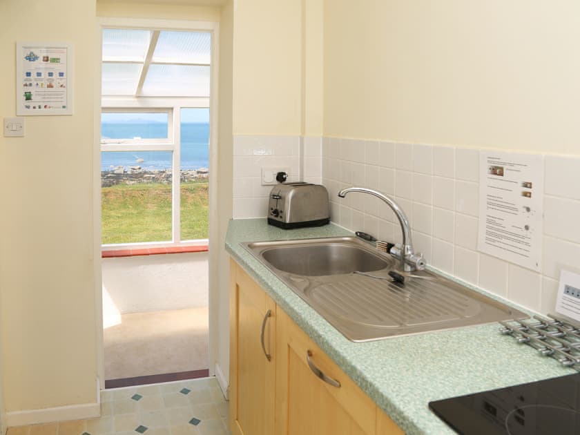 Kitchen | Beachside Bungalow, Llandanwg