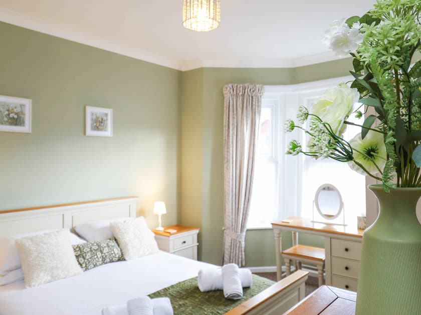 Double bedroom | Kenmare Cottage, Shanklin