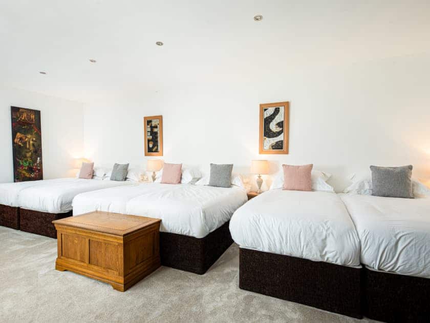 Bedroom | Willis Barn - Willis House and Willis Barn, Iron Acton
