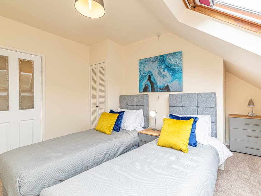 Twin bedroom | Scosthrop - Residential Estates Holidays, Settle