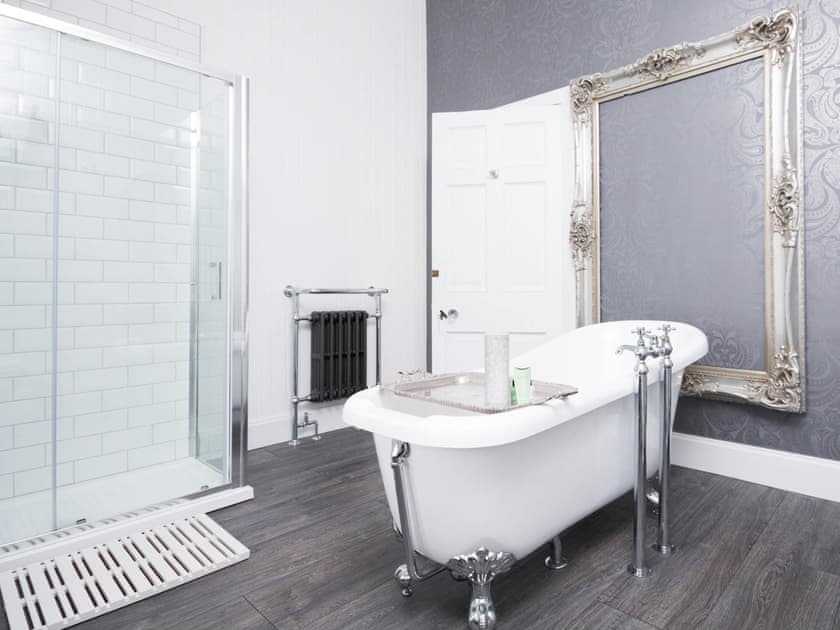 Bathroom | Firlands House - Firlands Retreats, Nairn