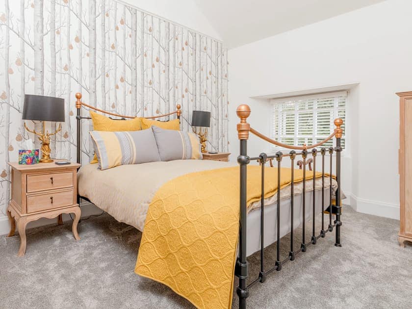 Double bedroom | Firlands Lodge - Firlands Retreats, Nairn