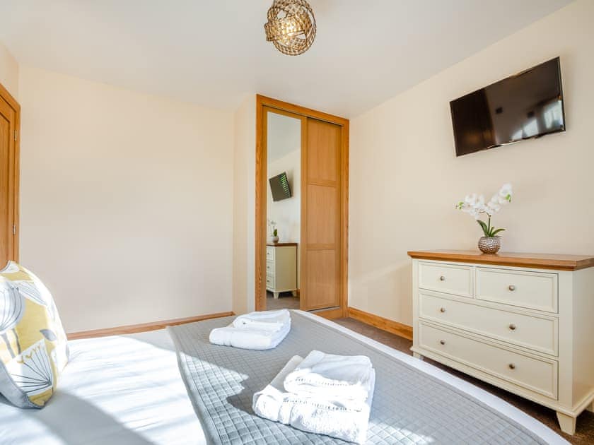 Double bedroom | Branwen - Bryn Awel Caravan Park, Pentraeth