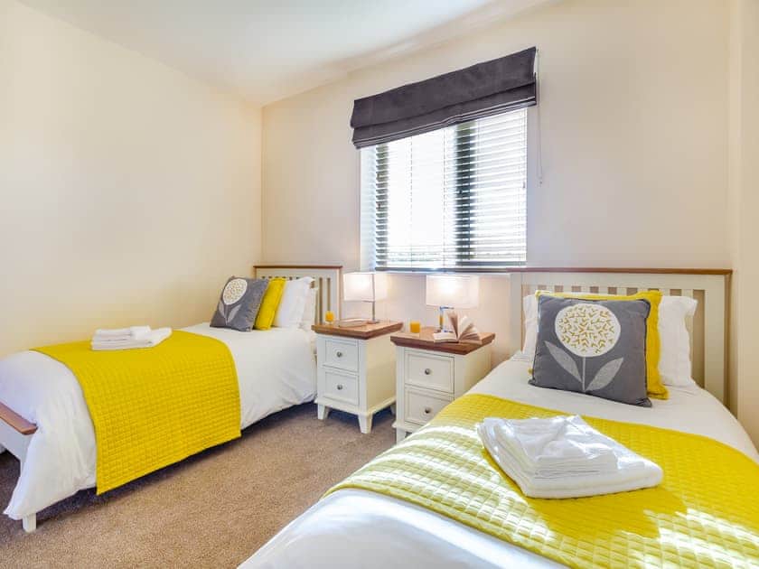 Twin bedroom | Branwen - Bryn Awel Caravan Park, Pentraeth