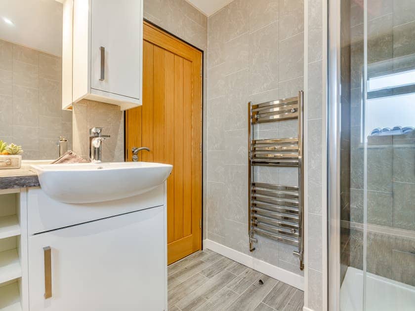 Shower room | Branwen - Bryn Awel Caravan Park, Pentraeth