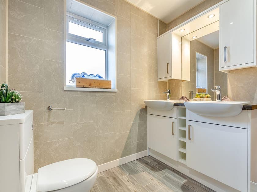 Shower room | Branwen - Bryn Awel Caravan Park, Pentraeth
