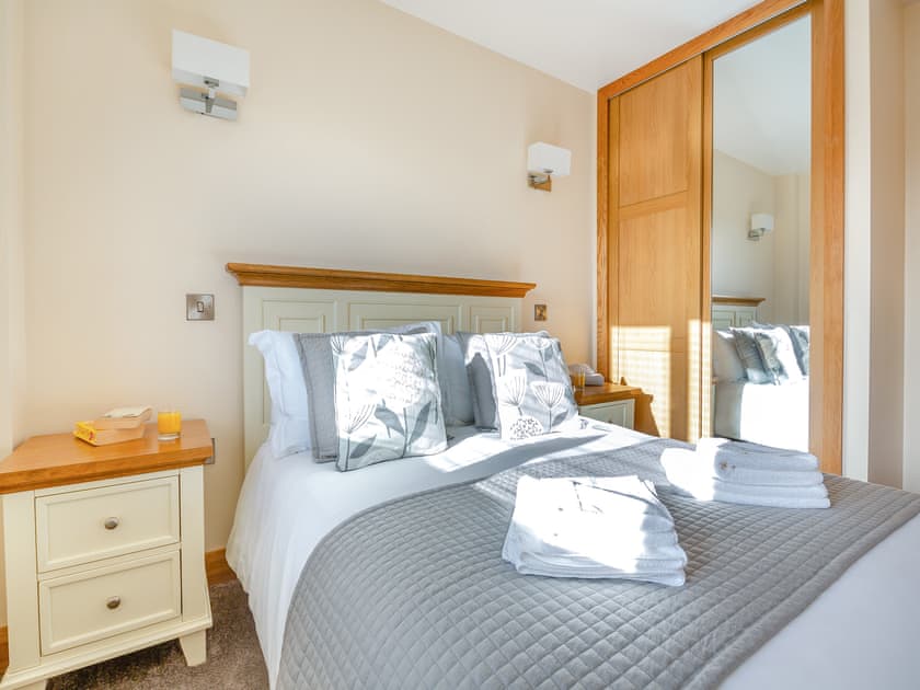 Double bedroom | Math Cottage - Bryn Awel Caravan Park, Pentraeth