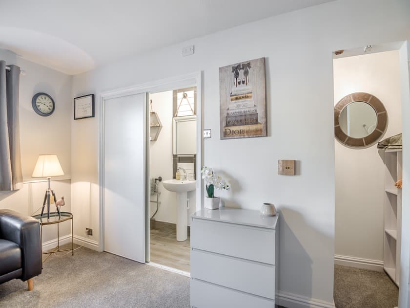 Double bedroom | Cromwell House - Winforton Retreats, Winforton, near Hay-on-Wye