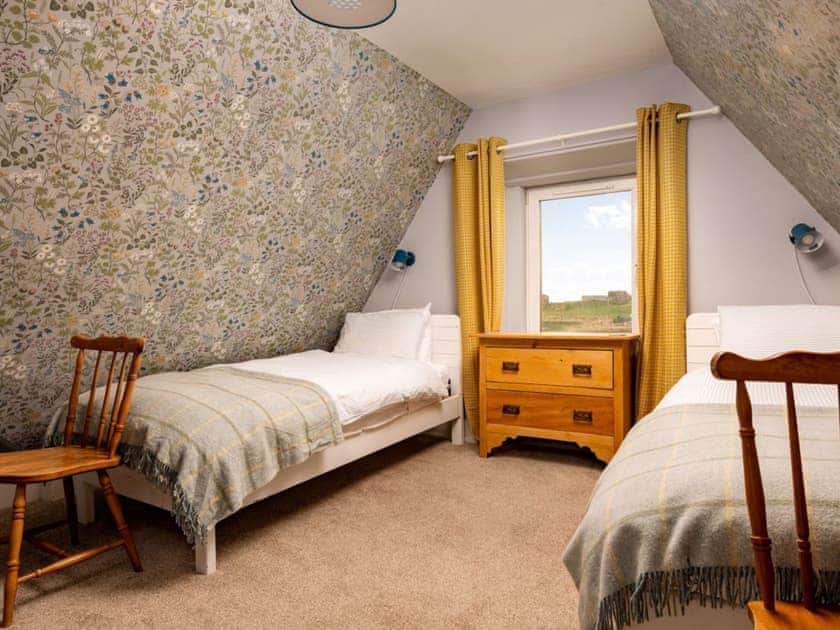 Twin bedroom | Old Duffus Farmhouse, Duffus, near Elgin