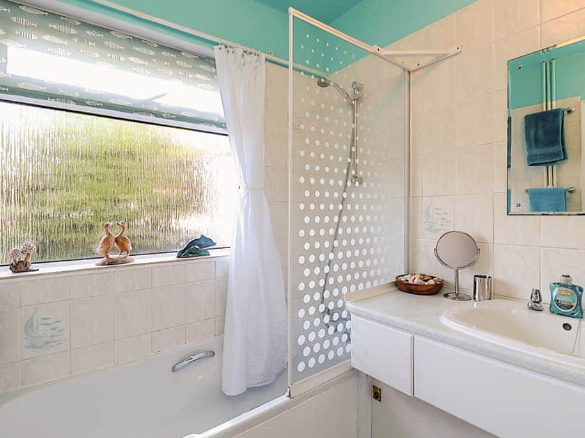 Bathroom | Whitestones, Limerstone, near Brightstone