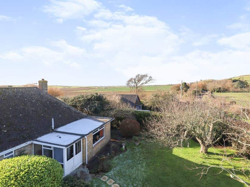 Setting | Whitestones, Limerstone, near Brightstone