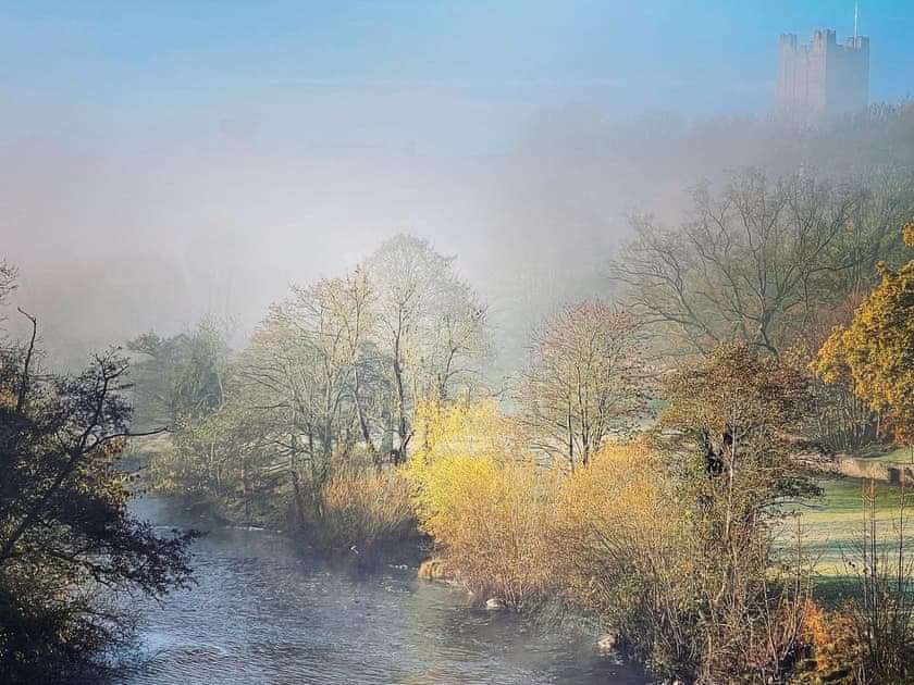 Surrounding area | Millgate Fosse Cottage, Richmond