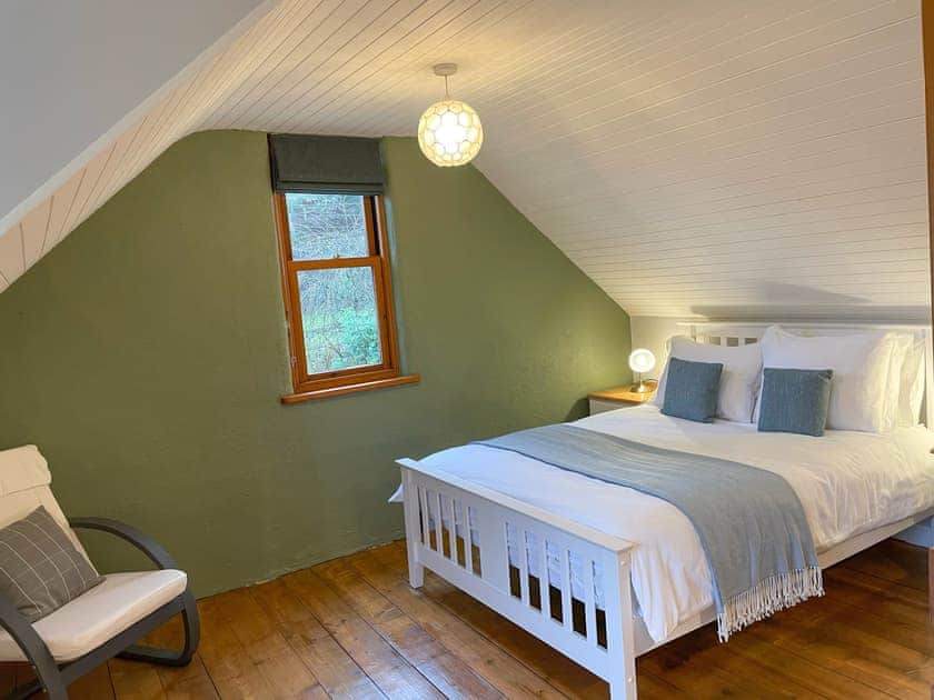 Double bedroom | Innish Beag - Innish Holidays, Clachan Seil