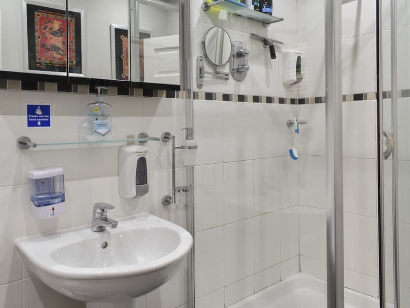 Bathroom | Redcot Holiday Bungalow, Allostock, near Knutsford