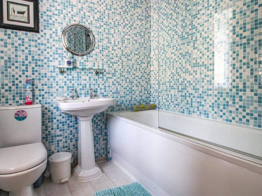 Bathroom | Sunset, Combe Martin