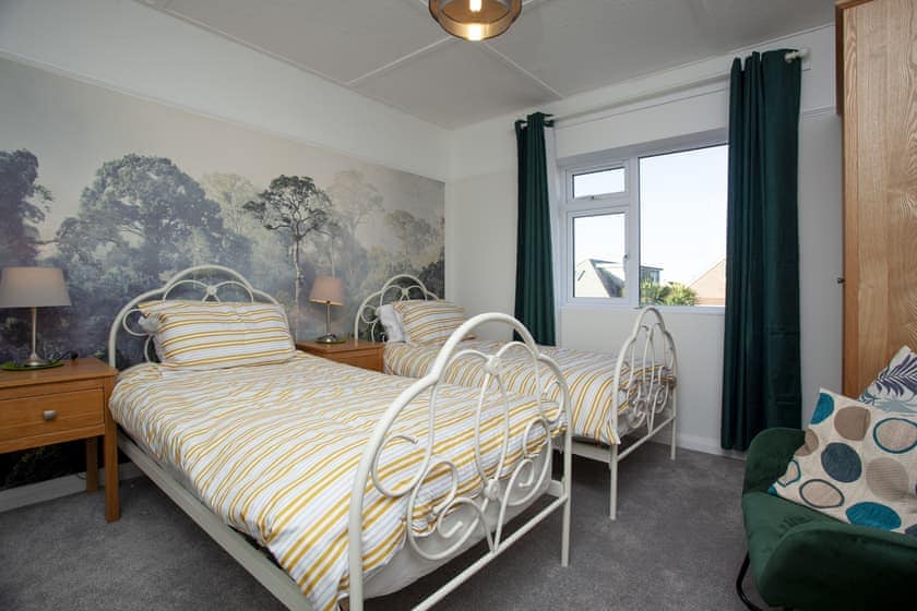 Twin bedroom | Seymour House, Exmouth