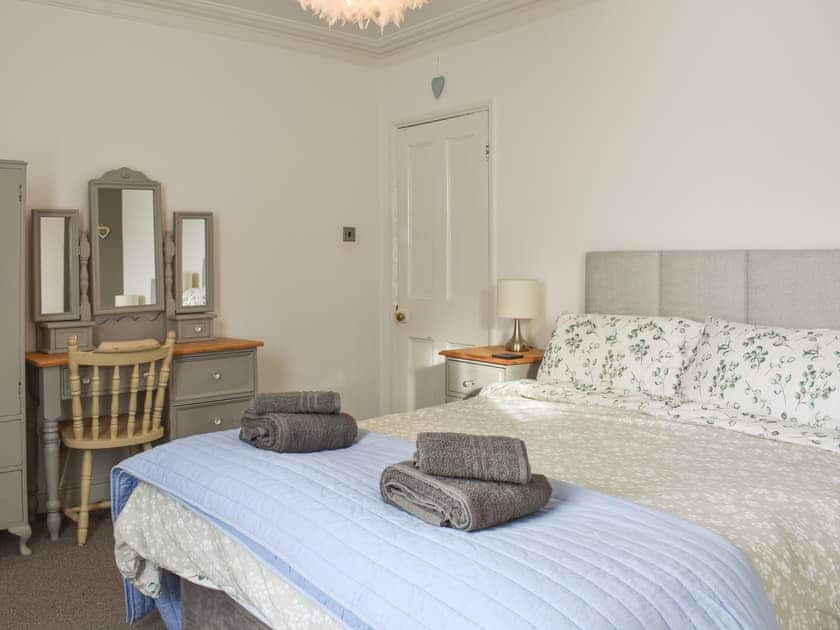 Double bedroom | Wellington Place, Scarborough