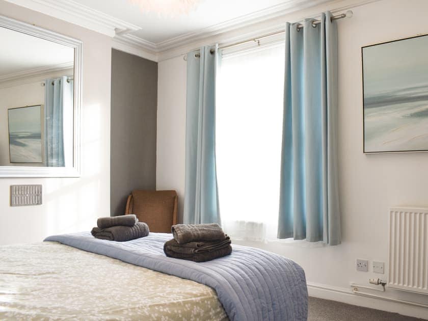 Double bedroom | Wellington Place, Scarborough