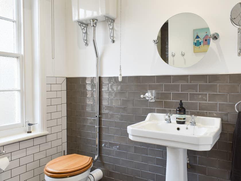 Shower room | Wellington Place, Scarborough