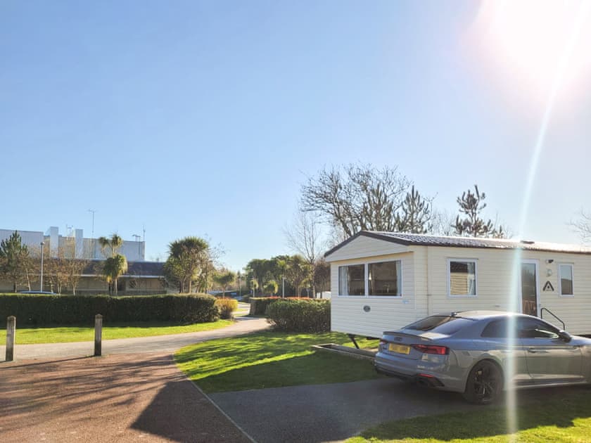 Exterior | 56 Snowdonia View - Watton’s, Pwllheli