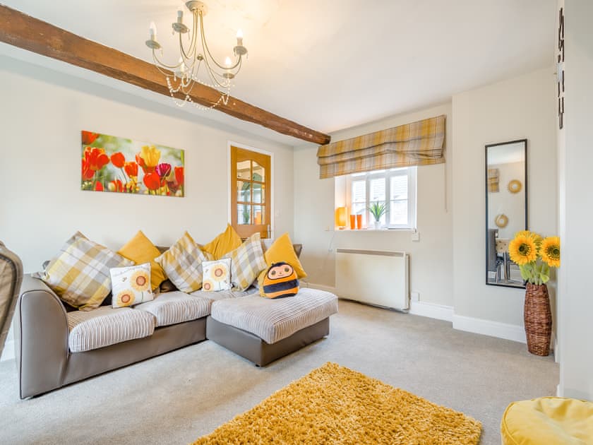 Living room/dining room | Yew Tree Cottage, Defynnog