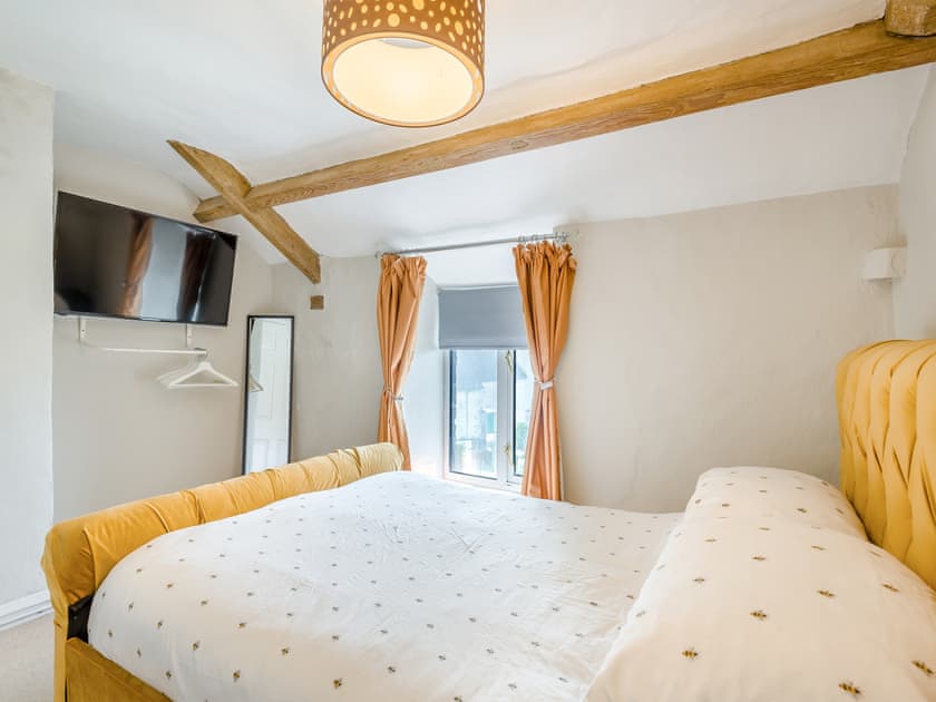 Double bedroom | Yew Tree Cottage, Defynnog