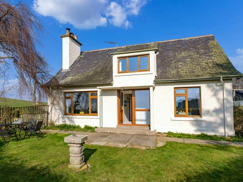 Exterior | Kirktoun Cottage, Duffus, near Lossiemouth