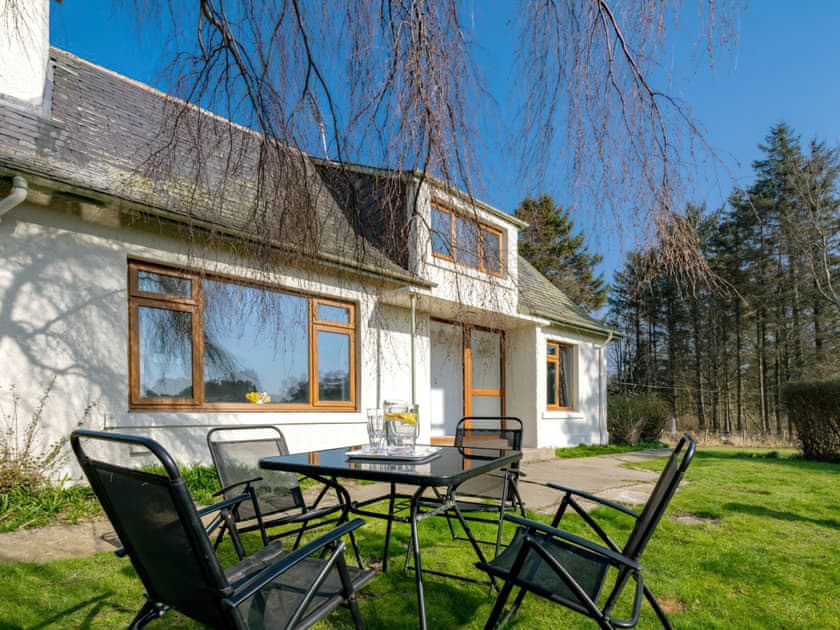 Exterior | Kirktoun Cottage, Duffus, near Lossiemouth