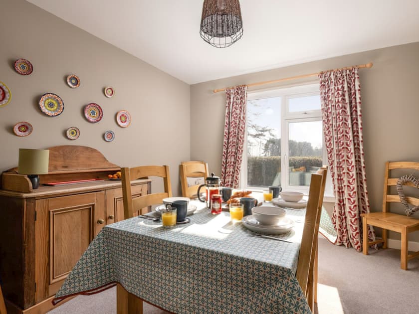 Dining room | Kirktoun Cottage, Duffus, near Lossiemouth
