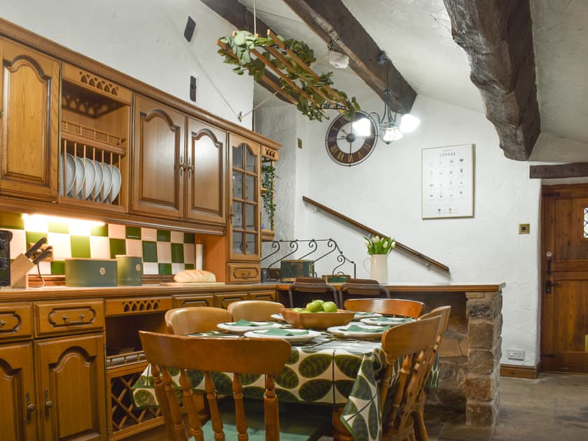 Kitchen/diner | Broadcarr Barn, Kettleshulme