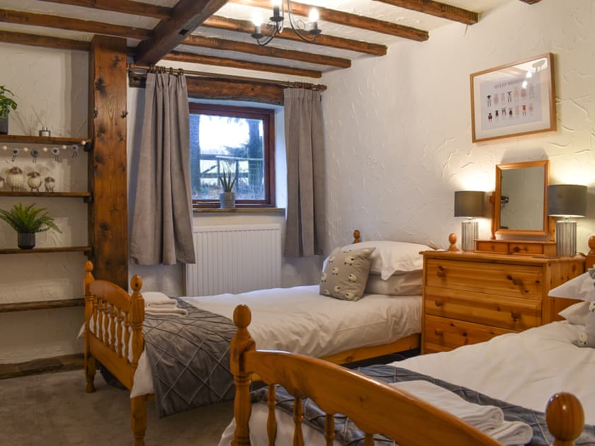 Twin bedroom | Broadcarr Barn, Kettleshulme