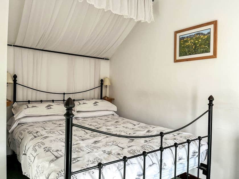 Double bedroom | Butterfield Cottage, Tideswell, near Buxton