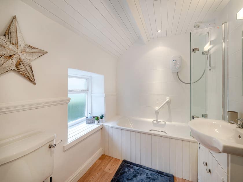 Shower room | Dalton Cottage, Bassenthwaite, near Keswick