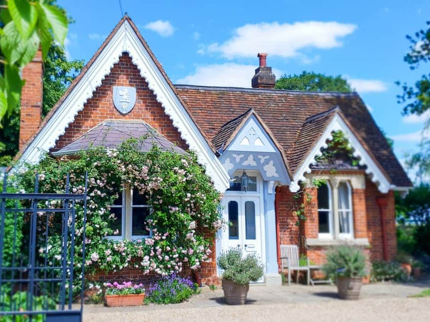 Exterior | The Victorian Lodge - Victorian Hideaways, Windsor