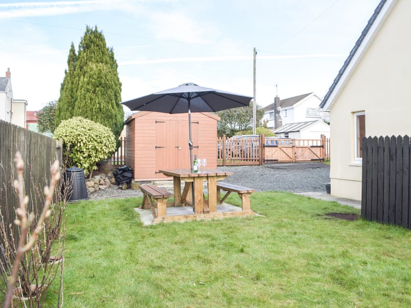 Garden | Ty Twt, Clynderwen