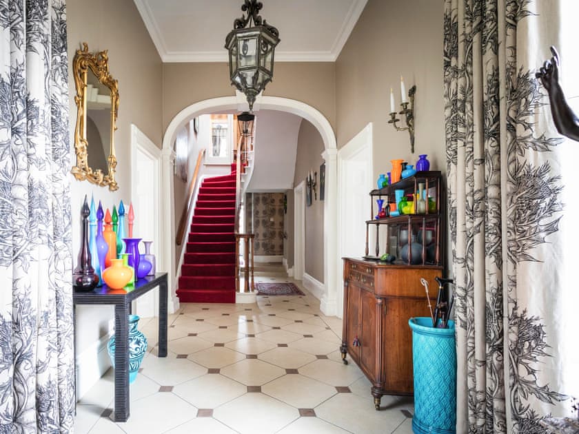 Sinclair House in Saltwood, near Folkestone Hoseasons