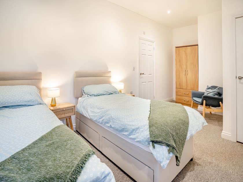 Twin bedroom | Bay Cottage, Coytrahen, near Bridgend