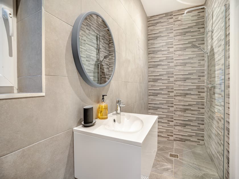Shower room | Bay Cottage, Coytrahen, near Bridgend