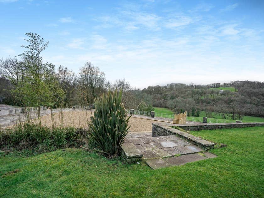 Garden and grounds | Bay Cottage, Coytrahen, near Bridgend