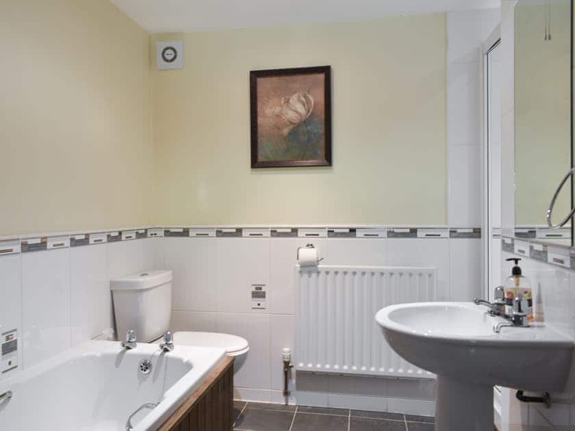 Bathroom | Coombe Cottage - Brockholes Farm, Near Tebay