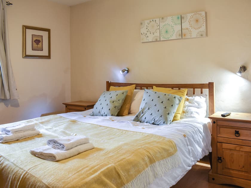Double bedroom | Riverbank Cottage - Brockholes Farm, Near Tebay