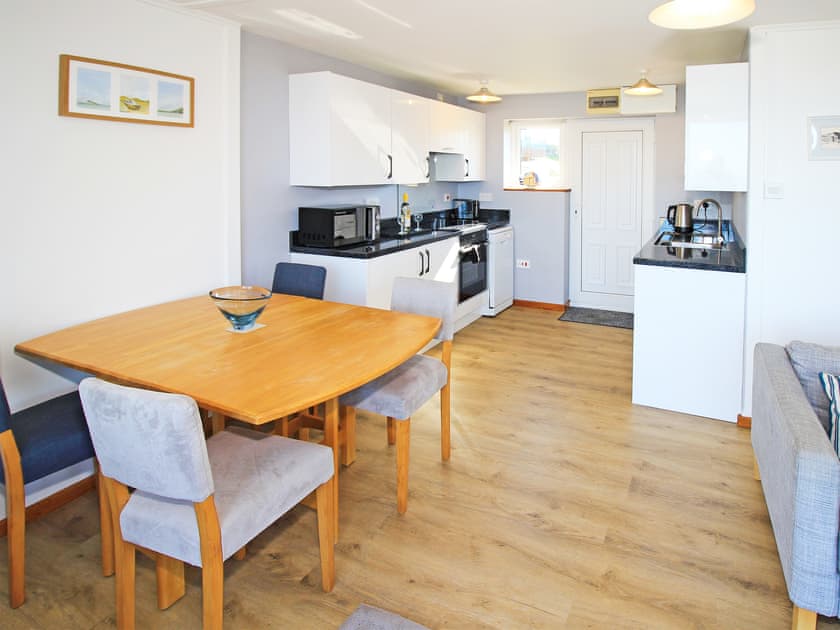 Open plan living space | Sea View Bungalow, Harlech