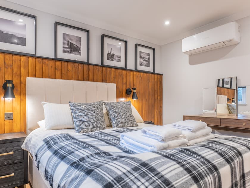 Double bedroom | Eachaig Cottage - Stratheck Holiday Cottages, Near Dunoon