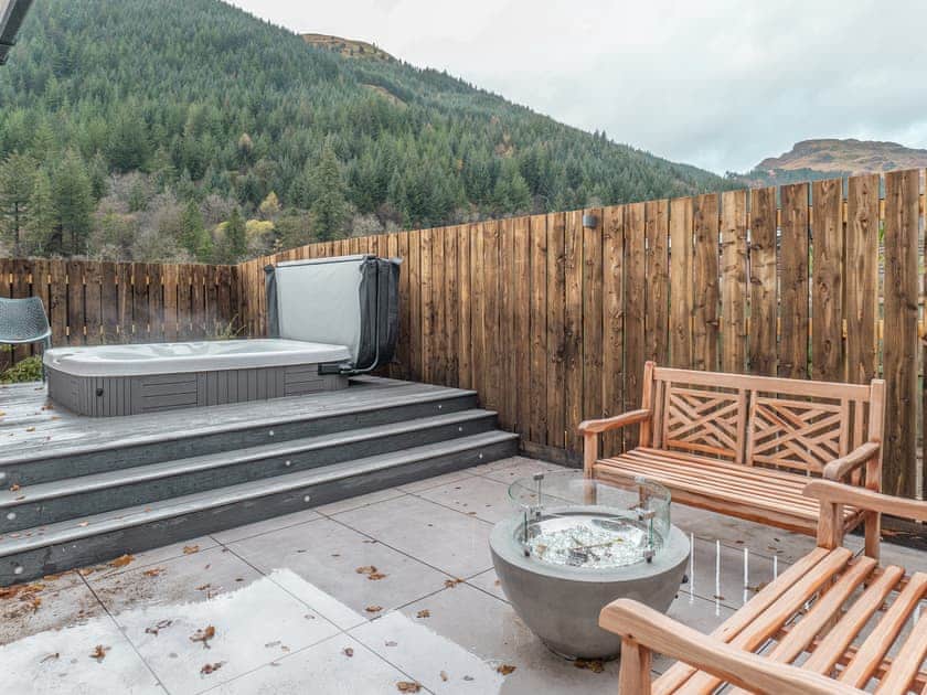 Sitting-out-area | Eachaig Cottage - Stratheck Holiday Cottages, Near Dunoon