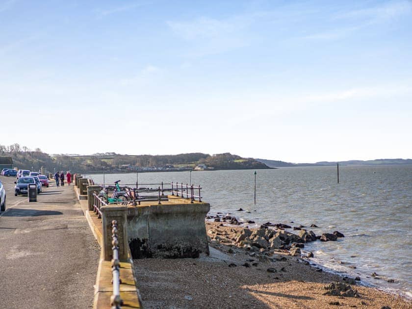 Surrounding area | Green Poplars, Gurnard