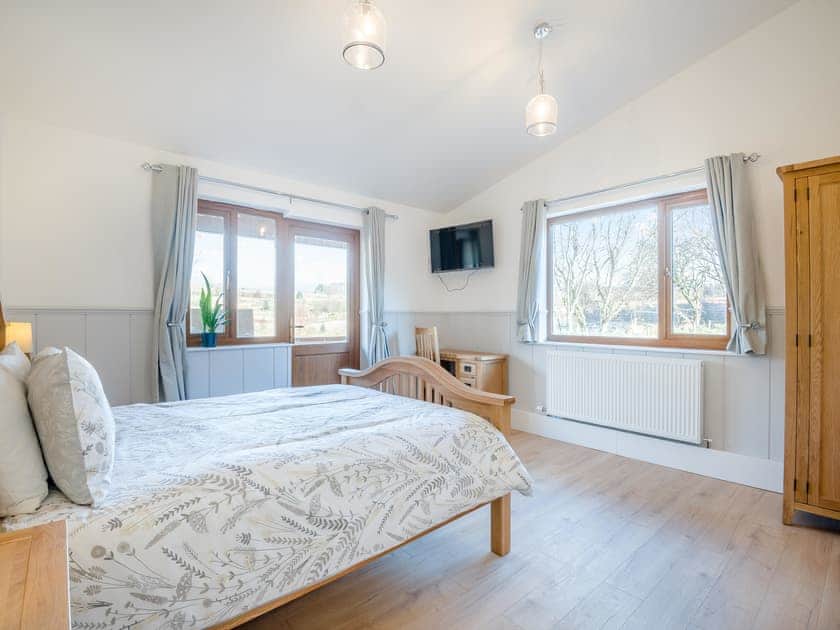 Double bedroom | Hawthorn Lodge - Mid Wales Lodges, Llandrindod Wells