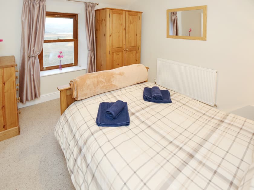 Double bedroom | Rhyd Ddu Farm Cottage, Rhyd Ddu