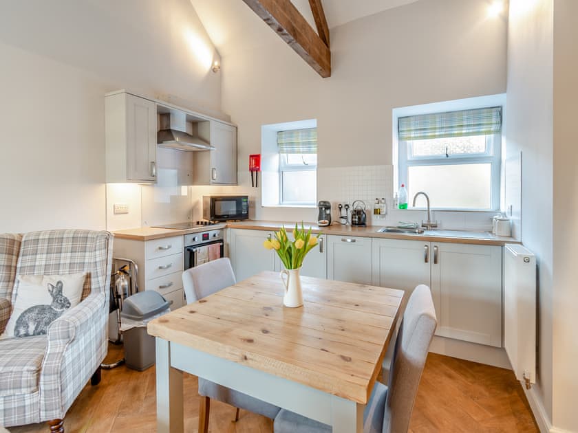 Kitchen/diner | The Dairy - Wolds Way Holiday Cottages, Low Hunsley